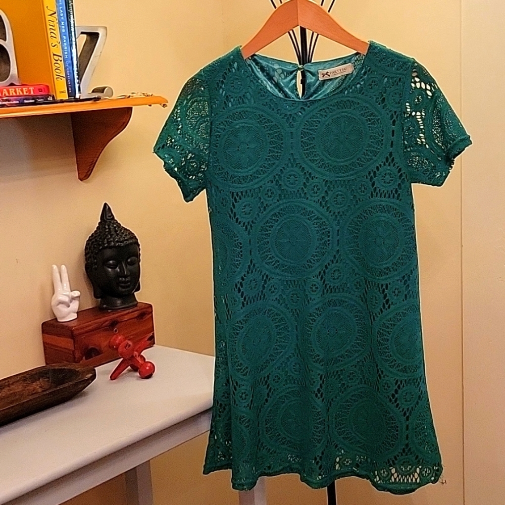Partysu Shift Dress